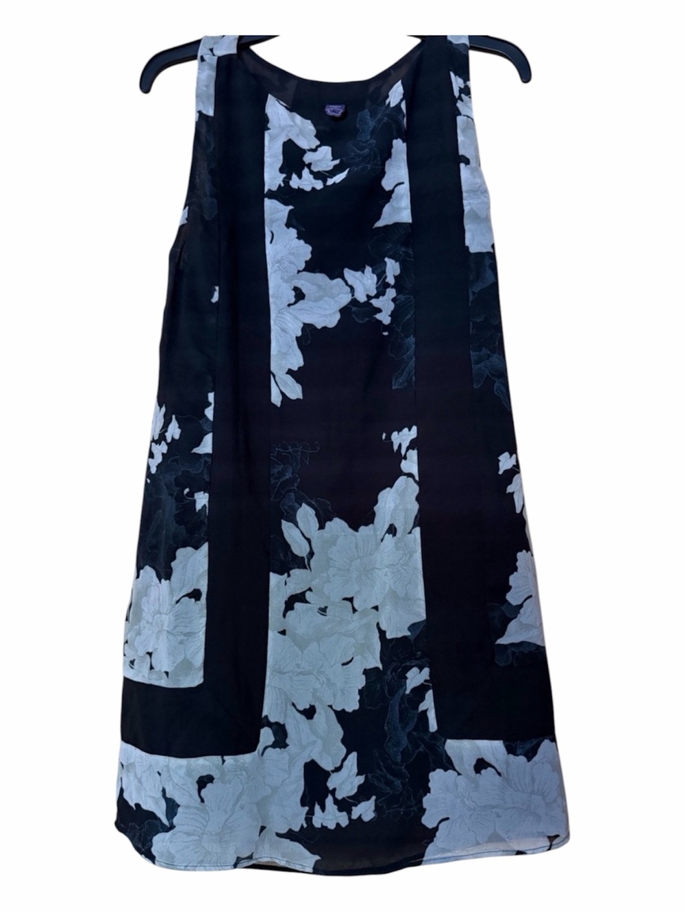 FARM Rio‎ Black & White Floral Chiffon Shift Dress - Size M  Like new!